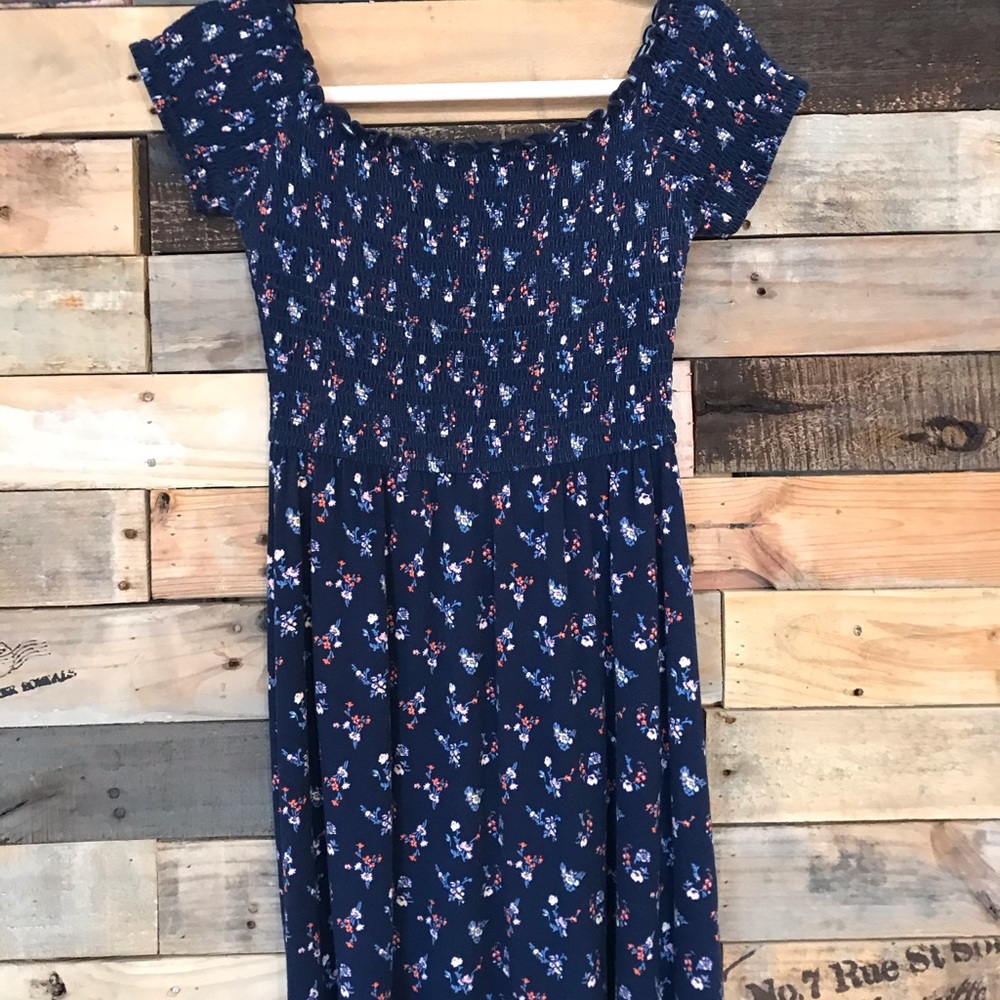 Off-Shoulder Hollister dress!